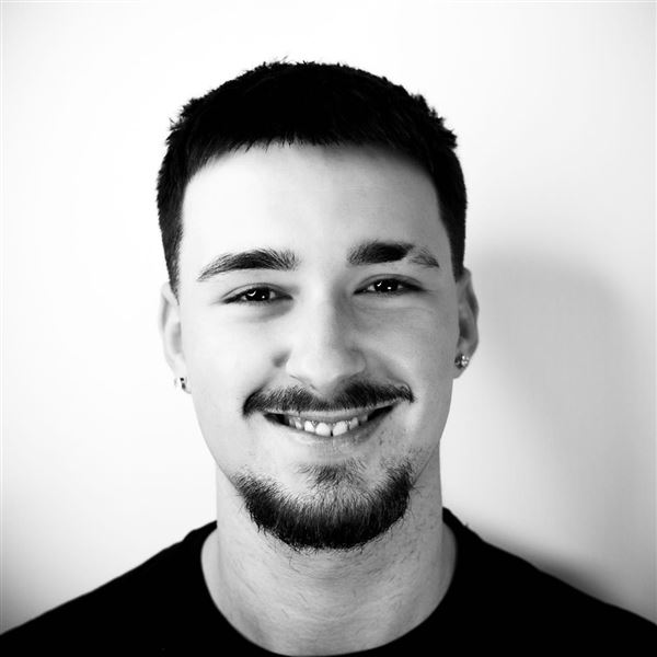 Barbero del equipo de Quilis Barber